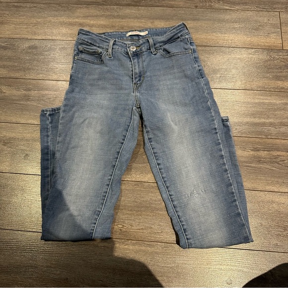 levi’s 711 skinny jeans - Picture 3 of 4